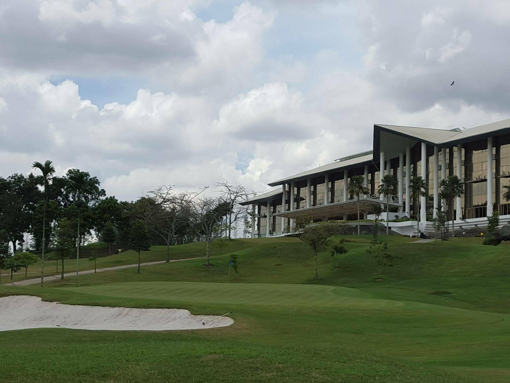 Austin Heights Golf & Hotel Resort Джохор Бахру Екстериор снимка